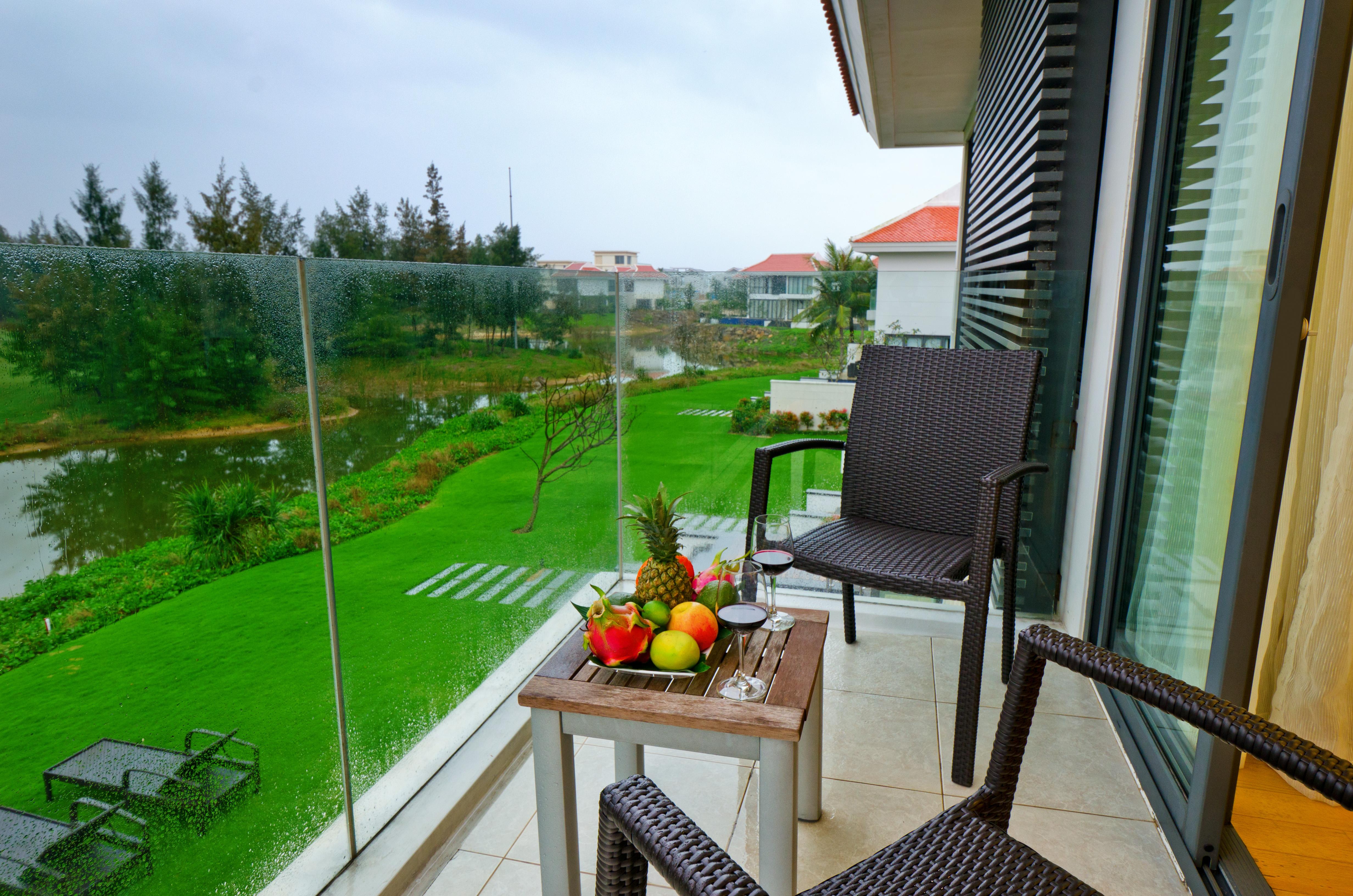 The Ocean Villas Managed By The Ocean Resort Дананг Экстерьер фото