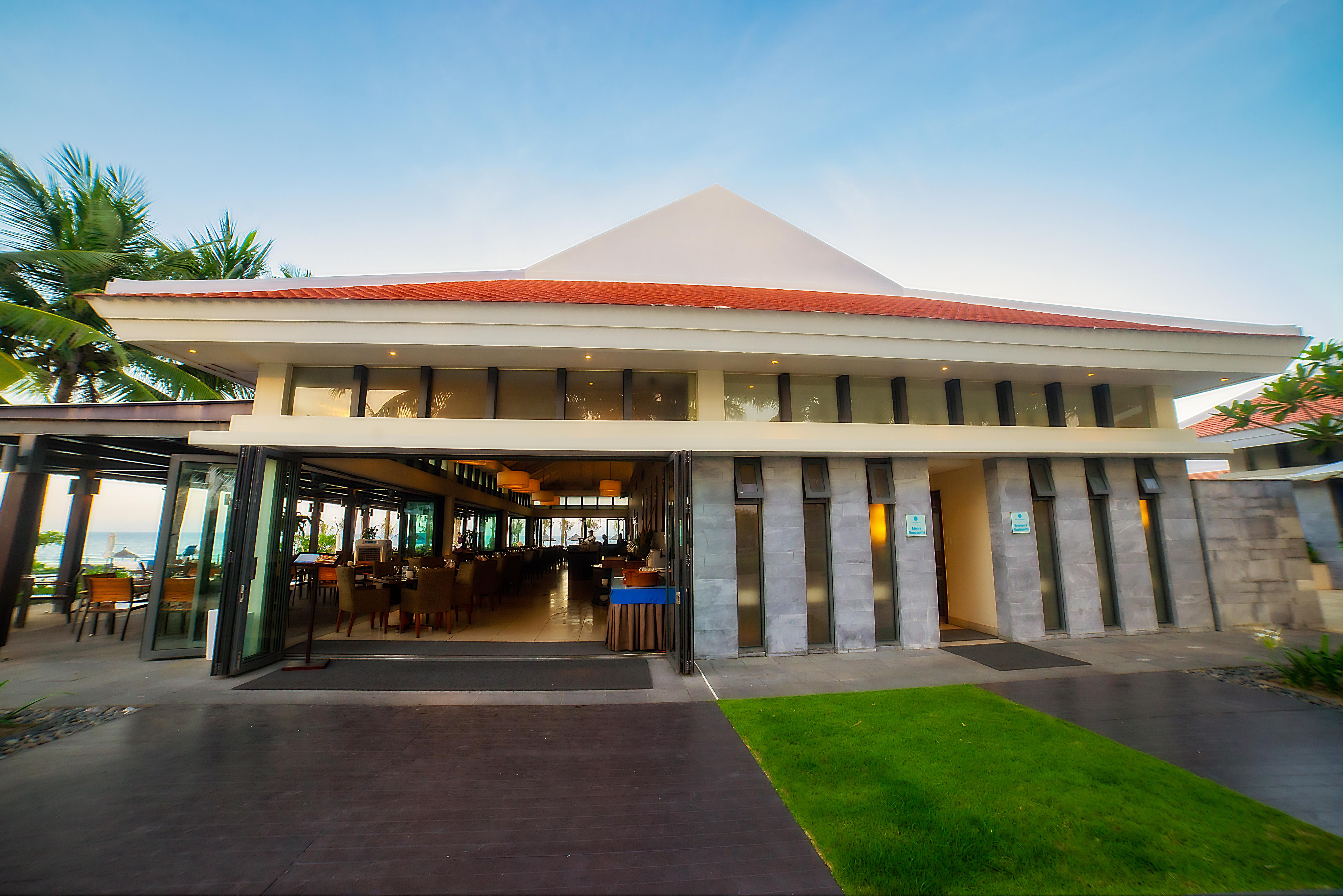 The Ocean Villas Managed By The Ocean Resort Дананг Экстерьер фото